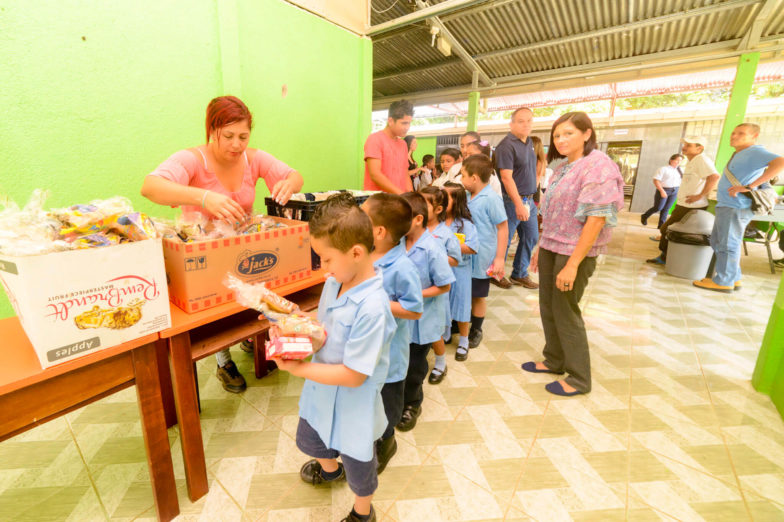 Chiquita donates land for schools to the Costa Rican Ministry of Education - 7