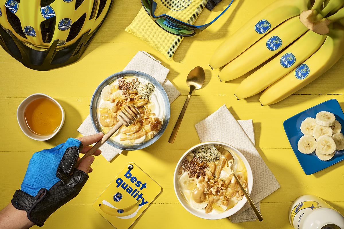 Kom met Griekse yoghurt-, banaan- en pindakaas voor na het sporten van Chiquita
