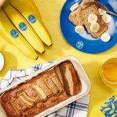 Volkoren bananenbrood voor Dash-dieet door Chiquita