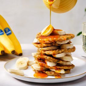Bananen-, courgette- en wortelpannenkoeken van ‘restjes’