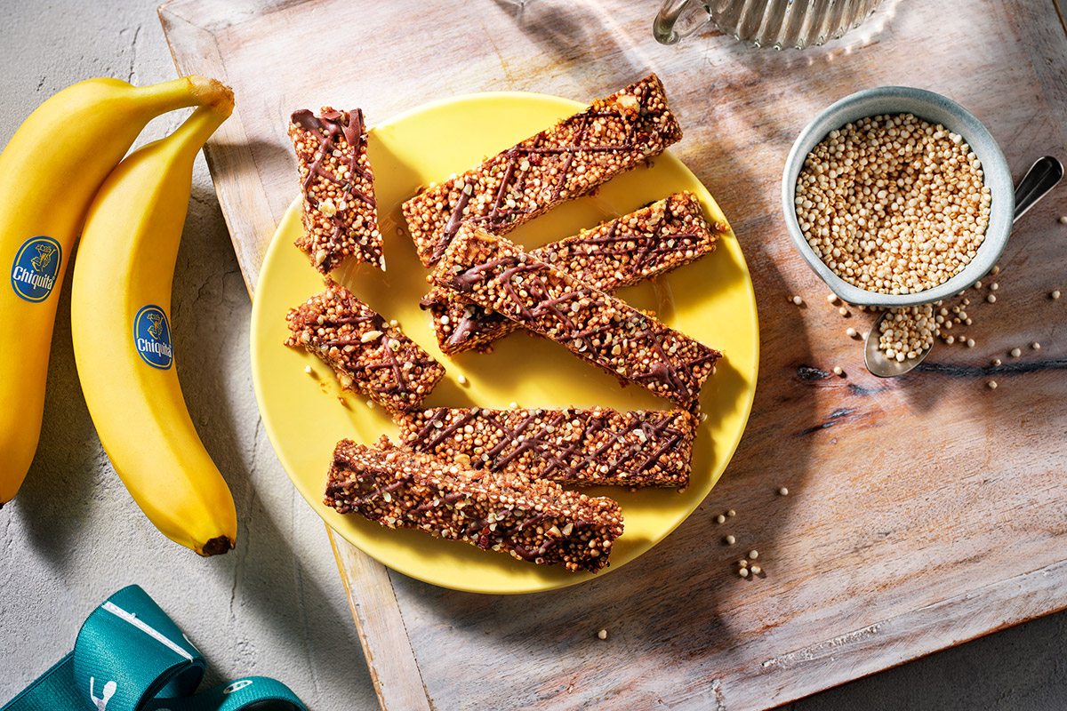 Energierepen met gepofte quinoa, pindakaas en banaan